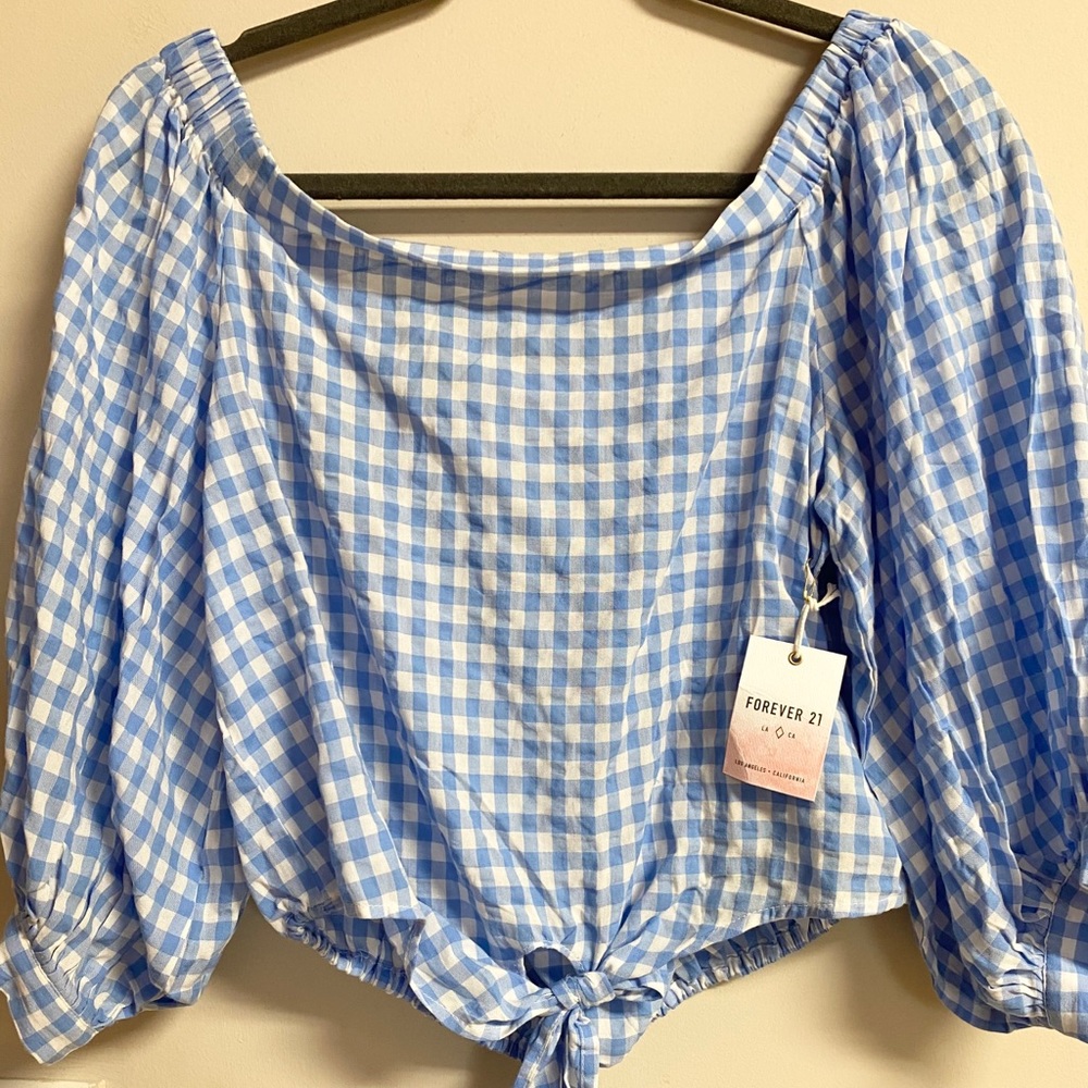 Blue cropped blouseNWT